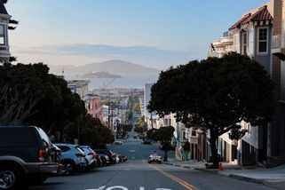 Milion dolarů nad cenou z inzerátu. San Francisco zasáhla realitní horečka - Novinky
